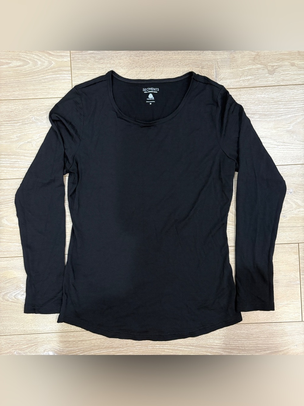 Segments 100% Merino Wool Long Sleeve Base Layer Top Black M